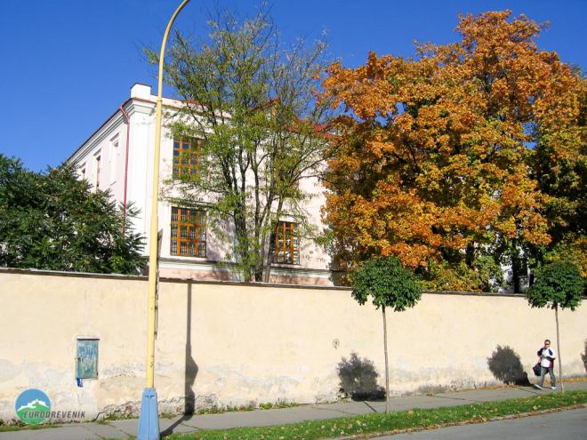 Administratívne budovy referencie spoločnosti Eurodreveník s.r.o